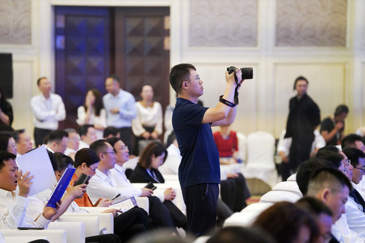 向“新”求变 借“智”跃升——来自2025企业家太阳岛年会的观察